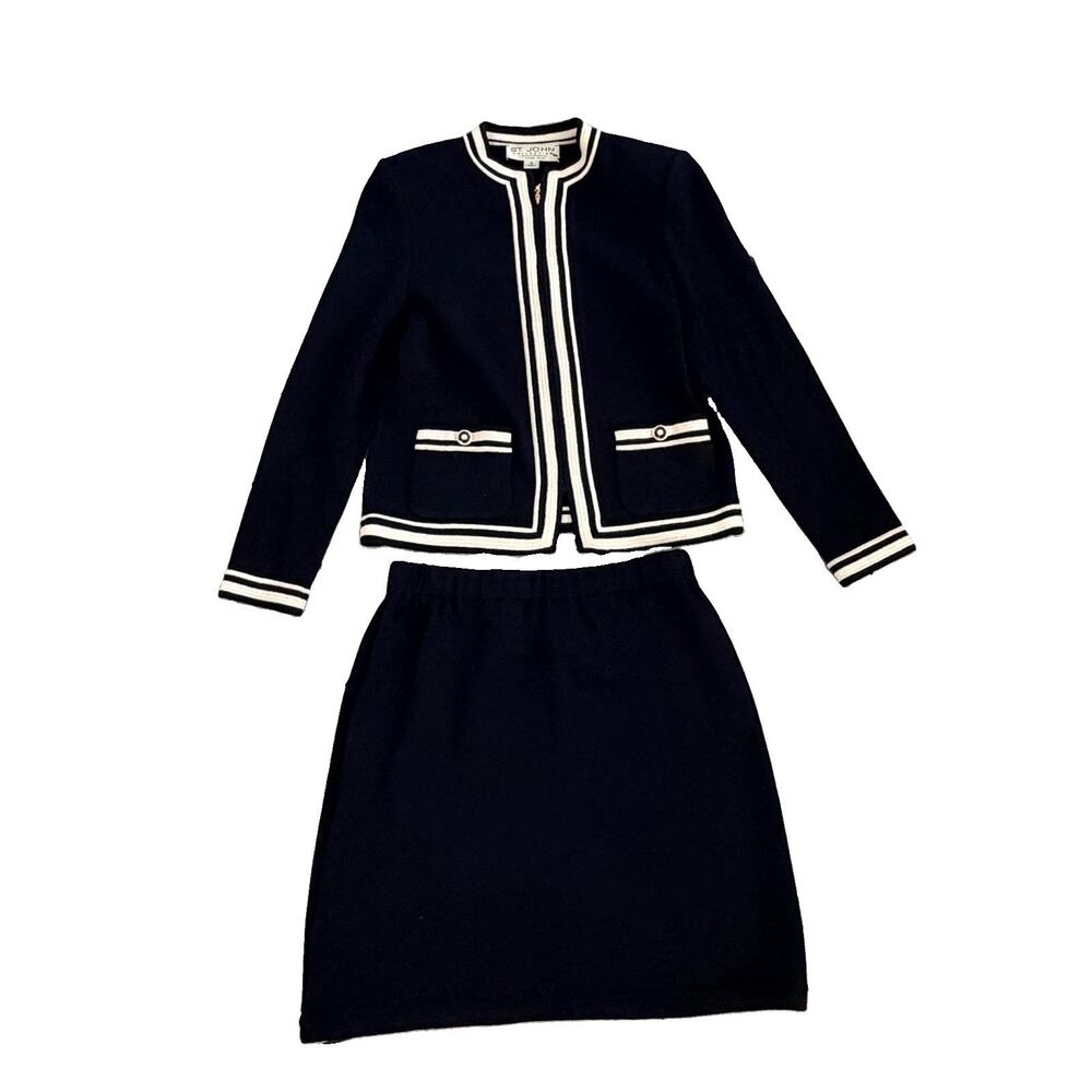 St. John Collection Navy Knit White Contrast Jacket Skirt Outfit Locket Zipper 0